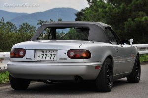 EUNOS ROADSTER